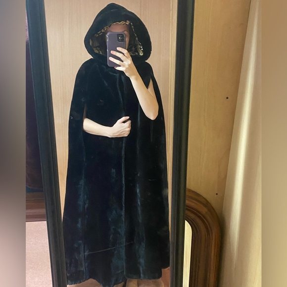 Vintage Velvet Hooded Opera Coat/ Cape - Picture 1 of 16